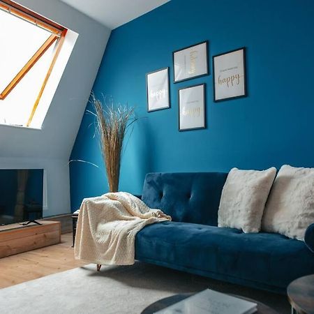Central-Living Blue - Netflix - Wifi Essen Luaran gambar