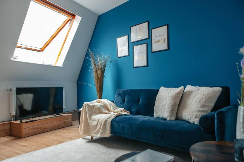 Central-Living Blue - Netflix - Wifi Essen Luaran gambar